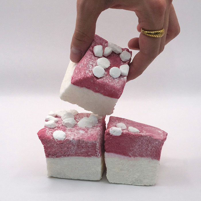 Strawberry Cheesecake New York Meringue Marshmallow